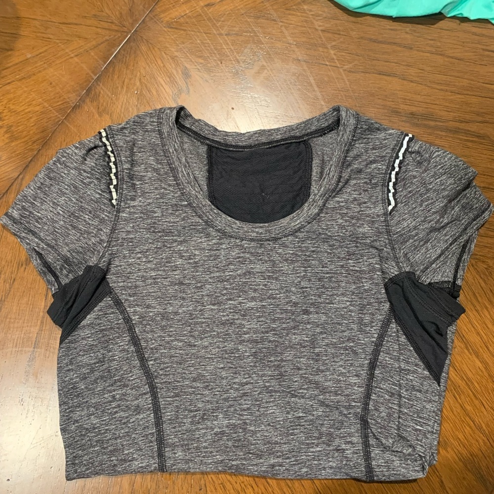 Sold‼️Lululemon top
